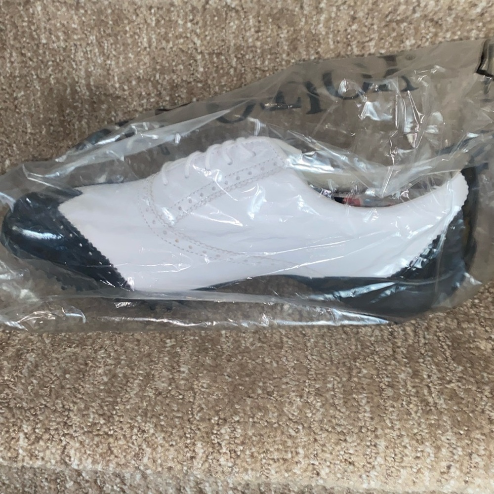 COPY - Woman’s golf shoes